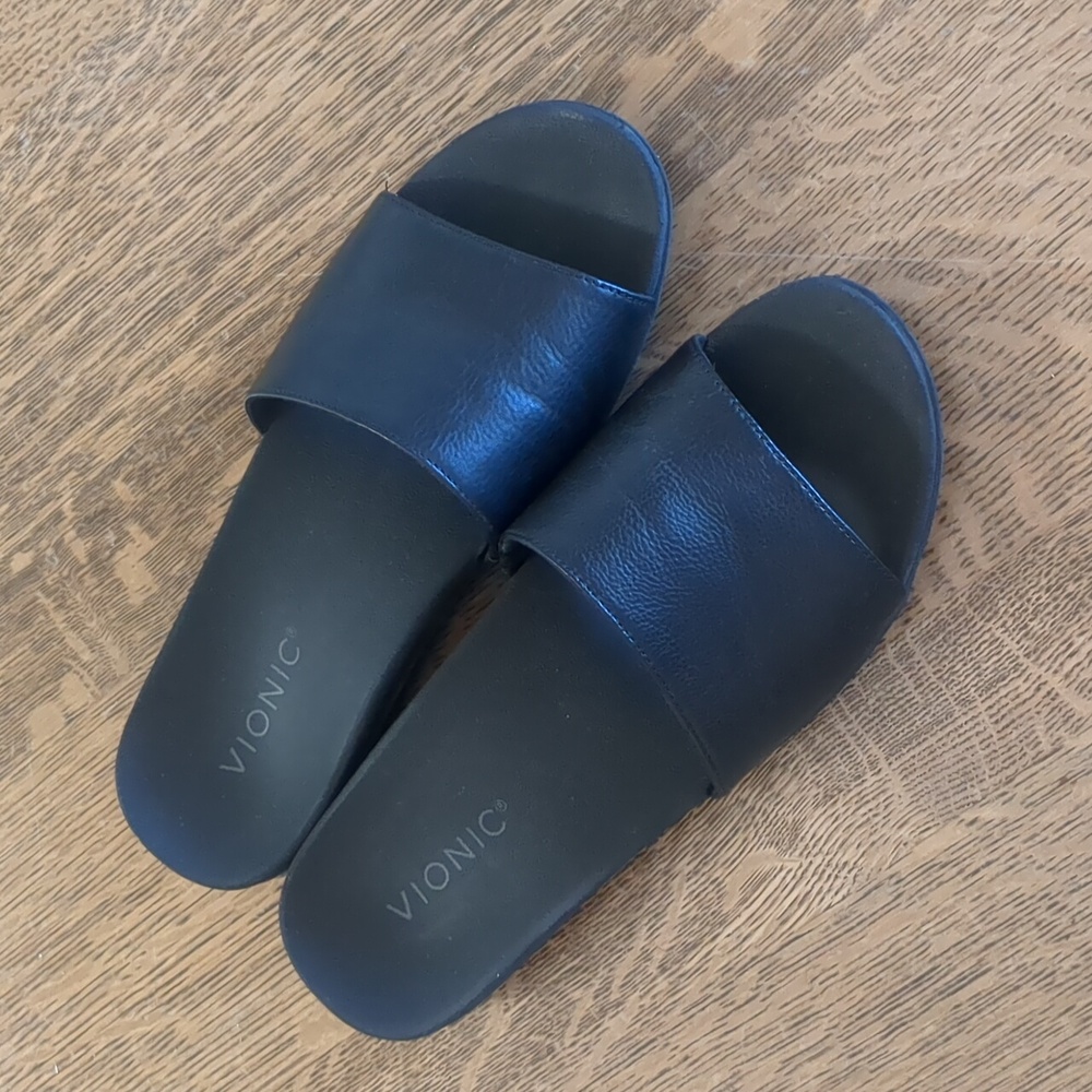 Vionic Val Black Slide Sandals Size 6.5